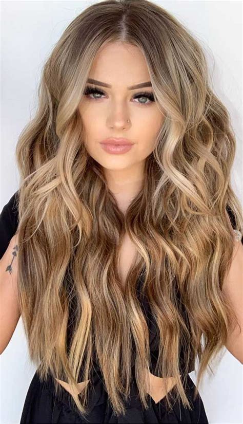 Beachy Blonde Waves Hot Looks for Ultimate Honey Brown Hair Inspiration