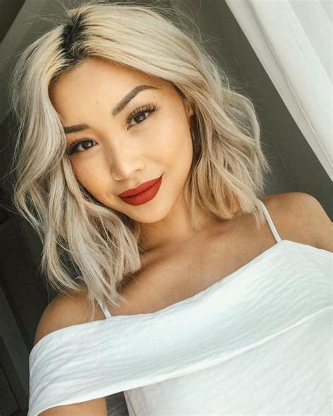 Blonde Wavy Bob hairstyles