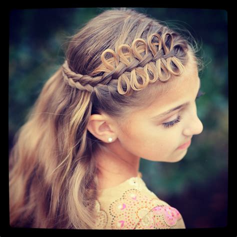 Braided Loop Crown Quick and Easy Braided Hairstyles