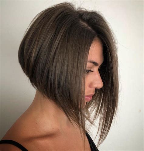 Chic Angled Bob hair