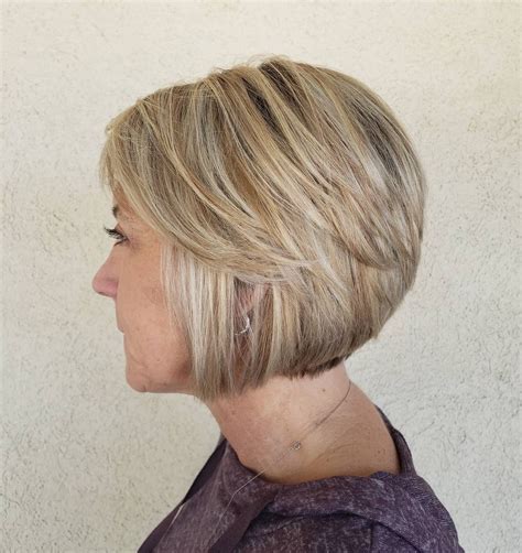 Chic Blonde Bob hair