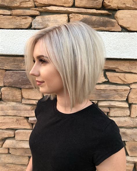 Chic Blonde Bob Haircuts