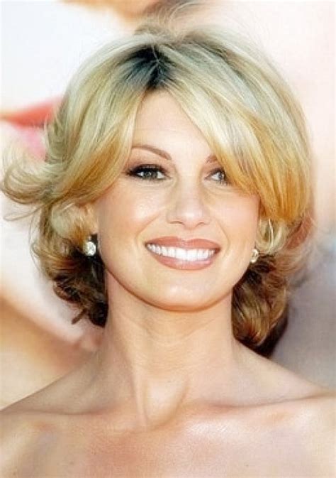 Chic Layered Bob hair