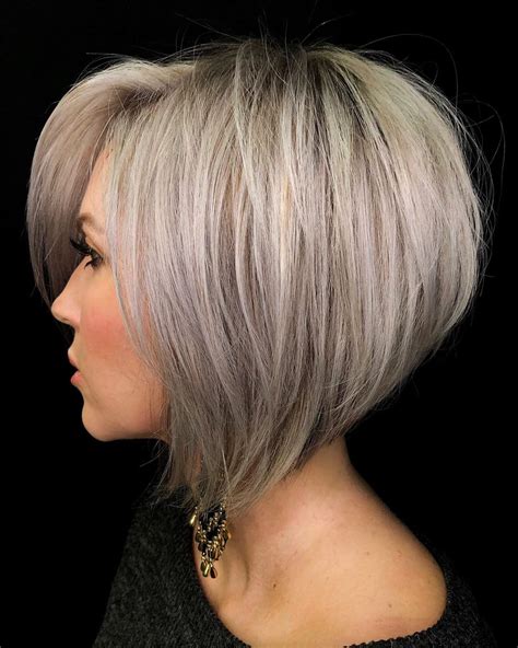 Chic Layered Bob hair