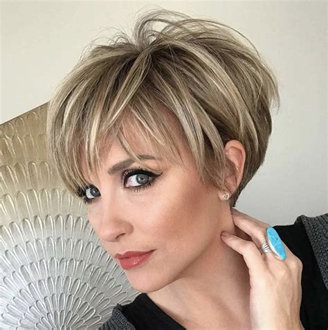 Chic Layered Bob Hairstyles