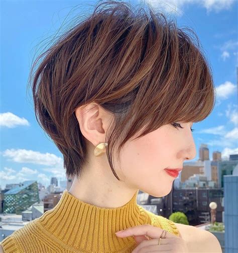 Chic Layered Pixie hairstyles