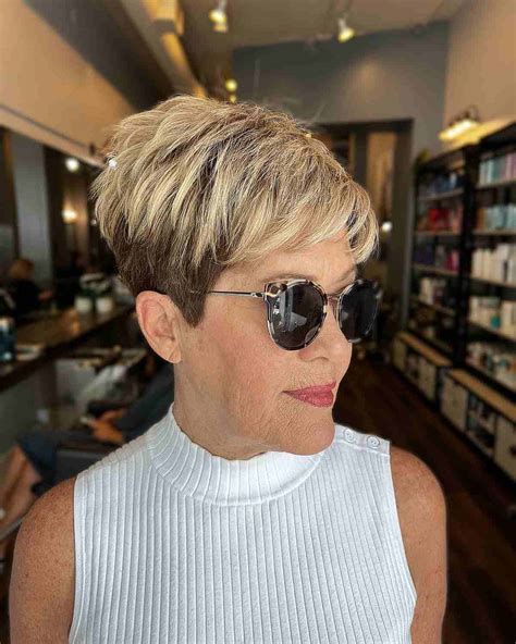 Chic Pixie Cut hair