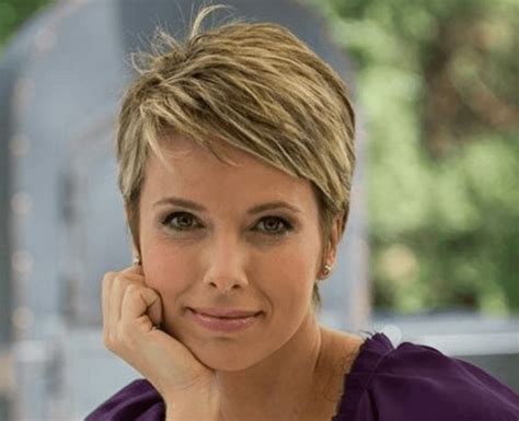 Chic Pixie Cut hair