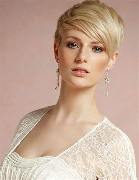 Chic Pixie Cut hair