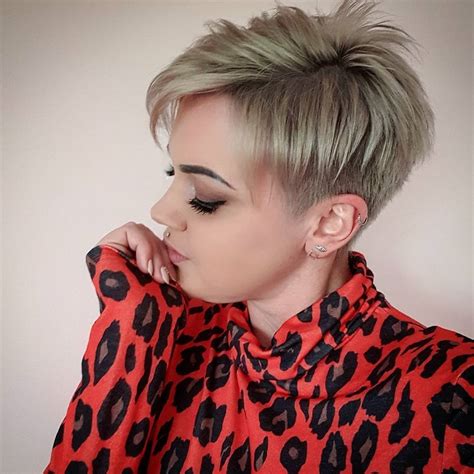 Chic Pixie Cut hair