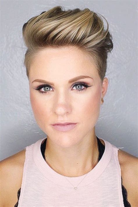 Chic Pompadour Cut Dazzling Taper Fade Cuts for Women