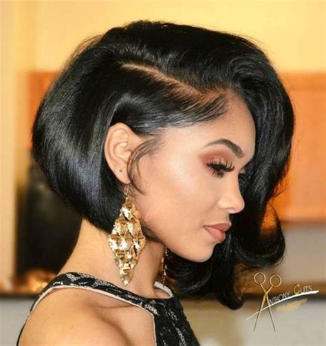 Chic Side-Part Bob hair