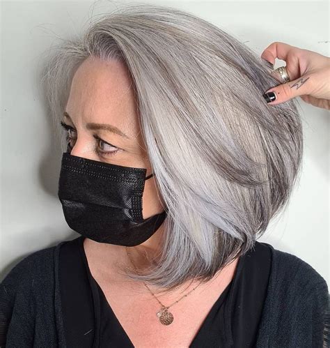 Chic Silver Bob hair