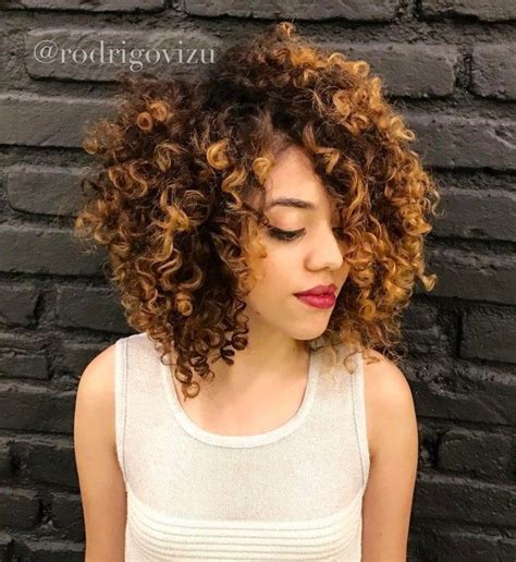 Curly Bob hair