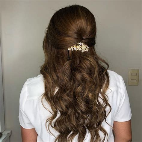 Elegant Floral Half-Up hairstyles