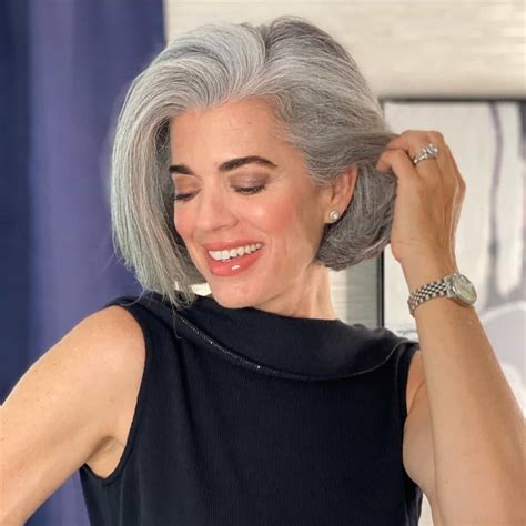 Elegant Gray Bob hair