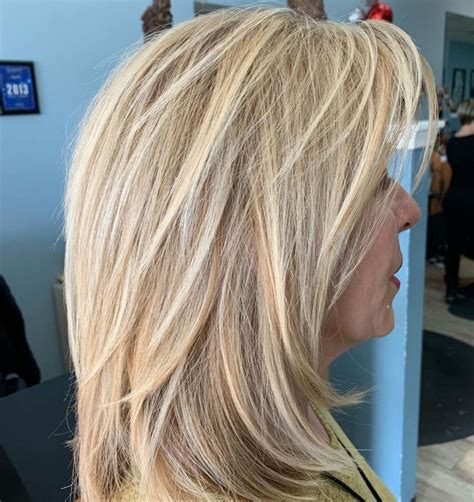 Layered Blonde Bob hair