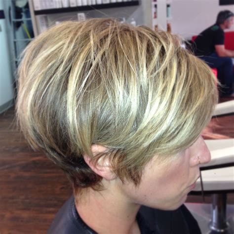 Layered Blonde Bob hair