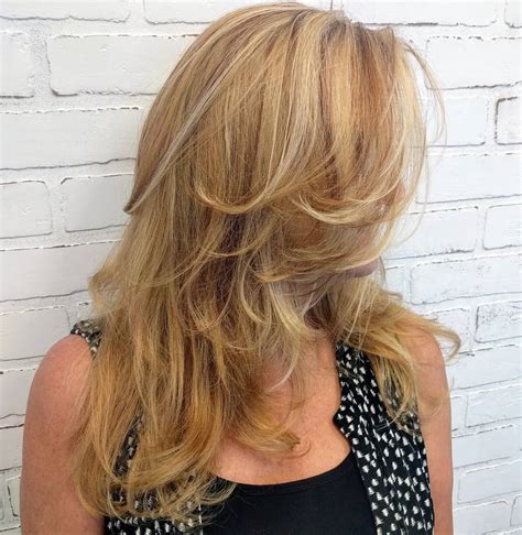 Layered Blonde Waves hair