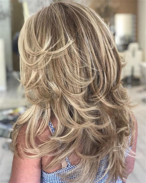 Layered Blonde Waves hair