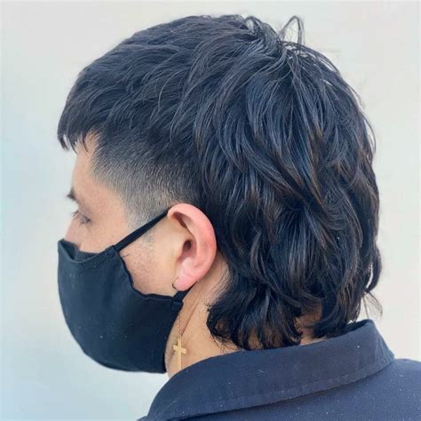 Modern Mullet Mullet Haircuts: Party in the Back, Business in the Front