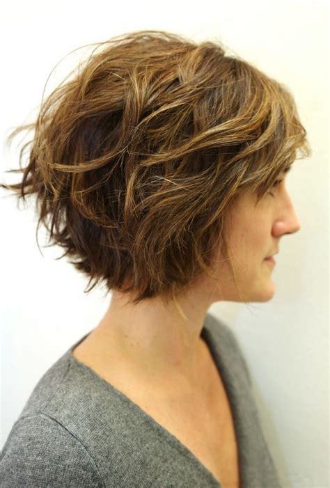 Textured Bob Cut Gorgeous Wavy Bob Hairstyles with an Extra Touch of Femininity