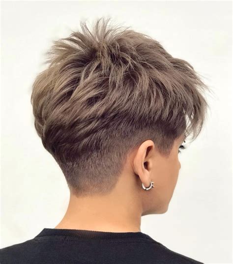 Textured Undercut hair