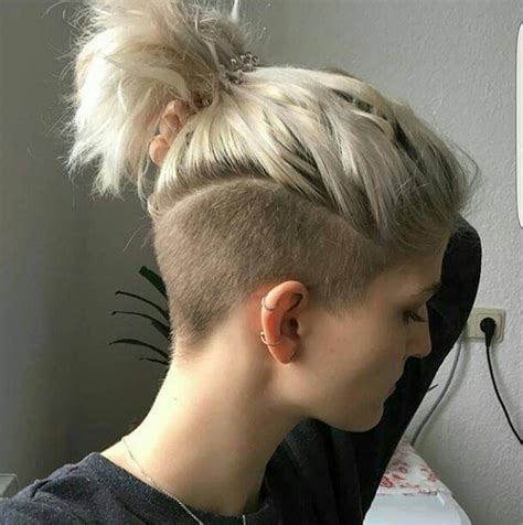 Undercut Bun hair