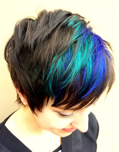 Vibrant Pixie Cut hair