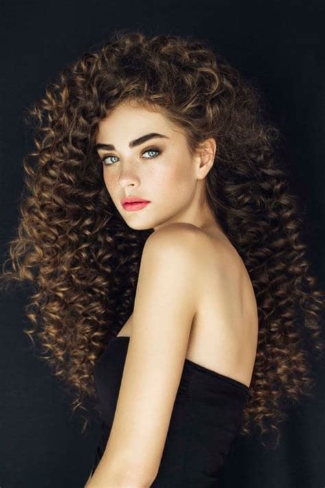 Voluminous Curls Hairstyles