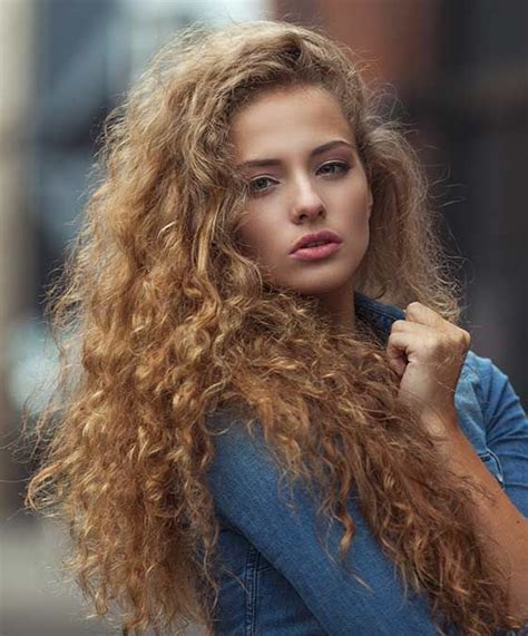 Voluminous Curls Hairstyles