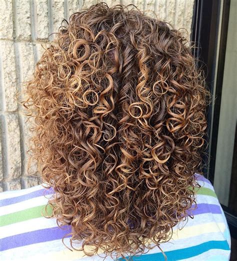 Voluminous Curls Hairstyles