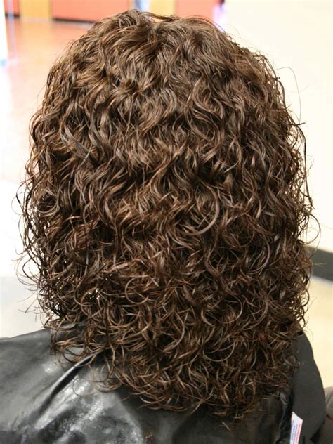 Voluminous Curls Hairstyles