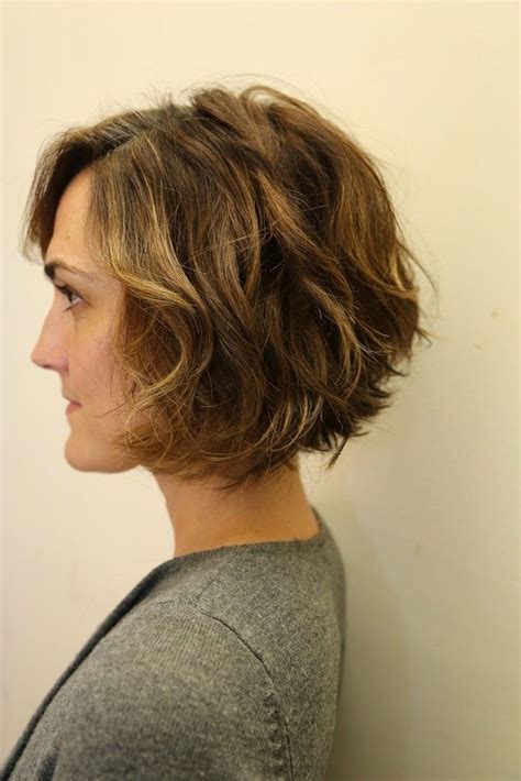 Wavy Bob Cut Gorgeous Wavy Bob Hairstyles with an Extra Touch of Femininity