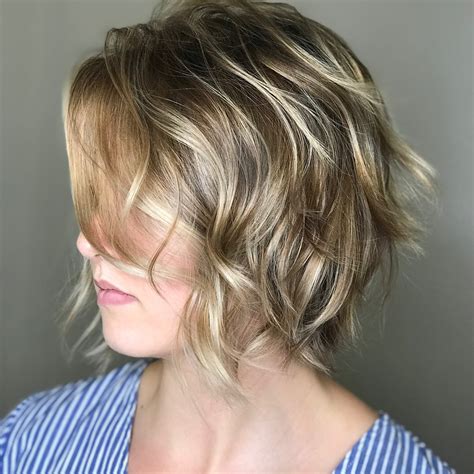 Wavy Bob Cut hair