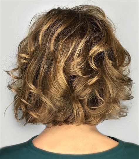 Wavy Bob Style Gorgeous Wavy Bob Hairstyles with an Extra Touch of Femininity