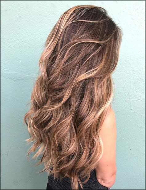 Wavy Caramel Highlights hairstyles