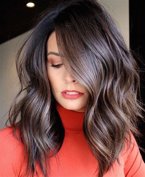 Wavy Lob Cut hair